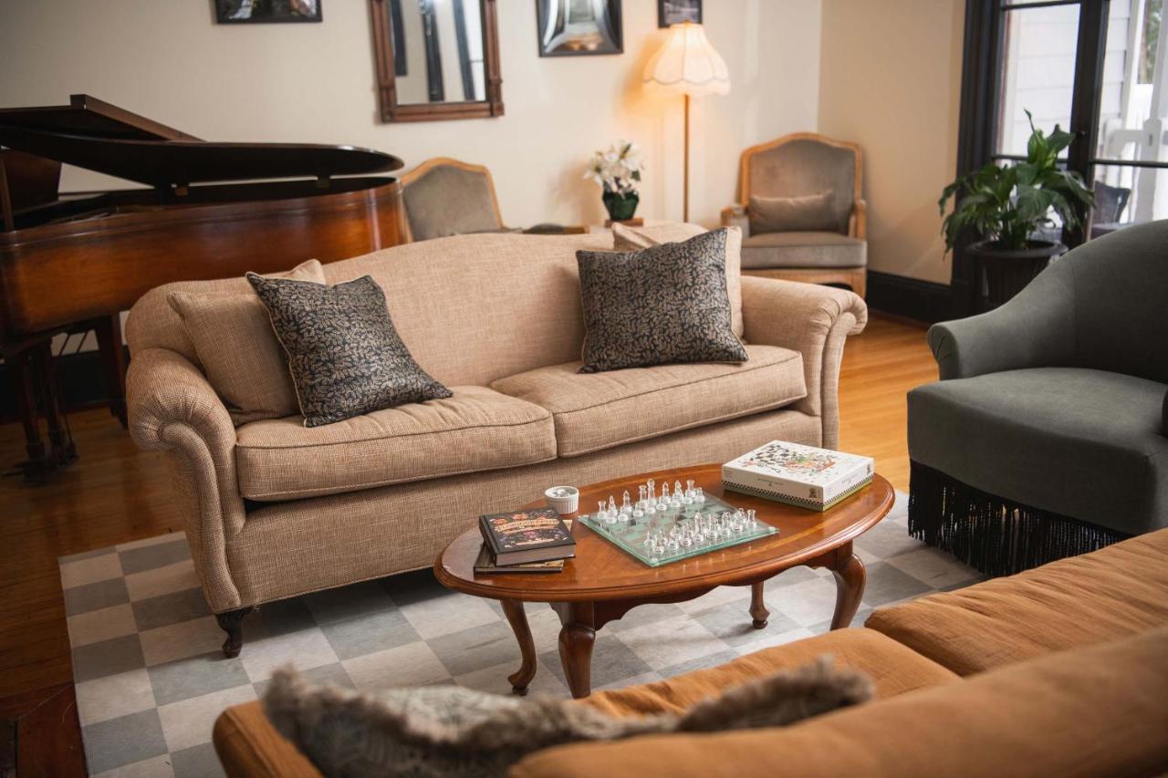 Hotel The Constance By The Lenox Collection Extérieur photo