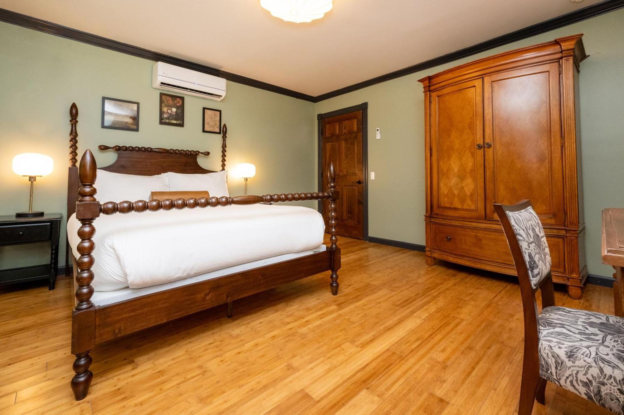 Hotel The Constance By The Lenox Collection Extérieur photo