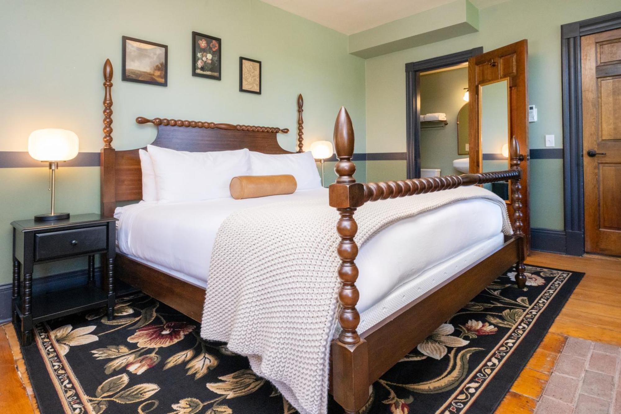 Hotel The Constance By The Lenox Collection Extérieur photo